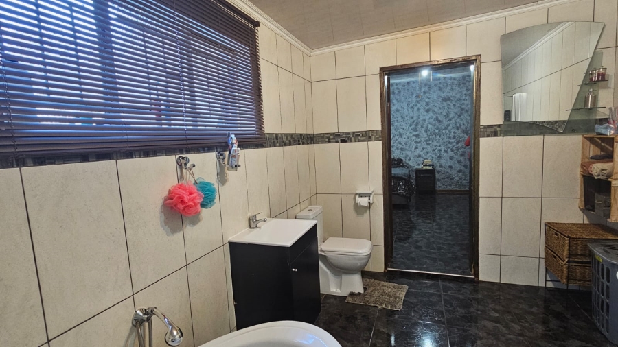 4 Bedroom Property for Sale in Kuruman Northern Cape